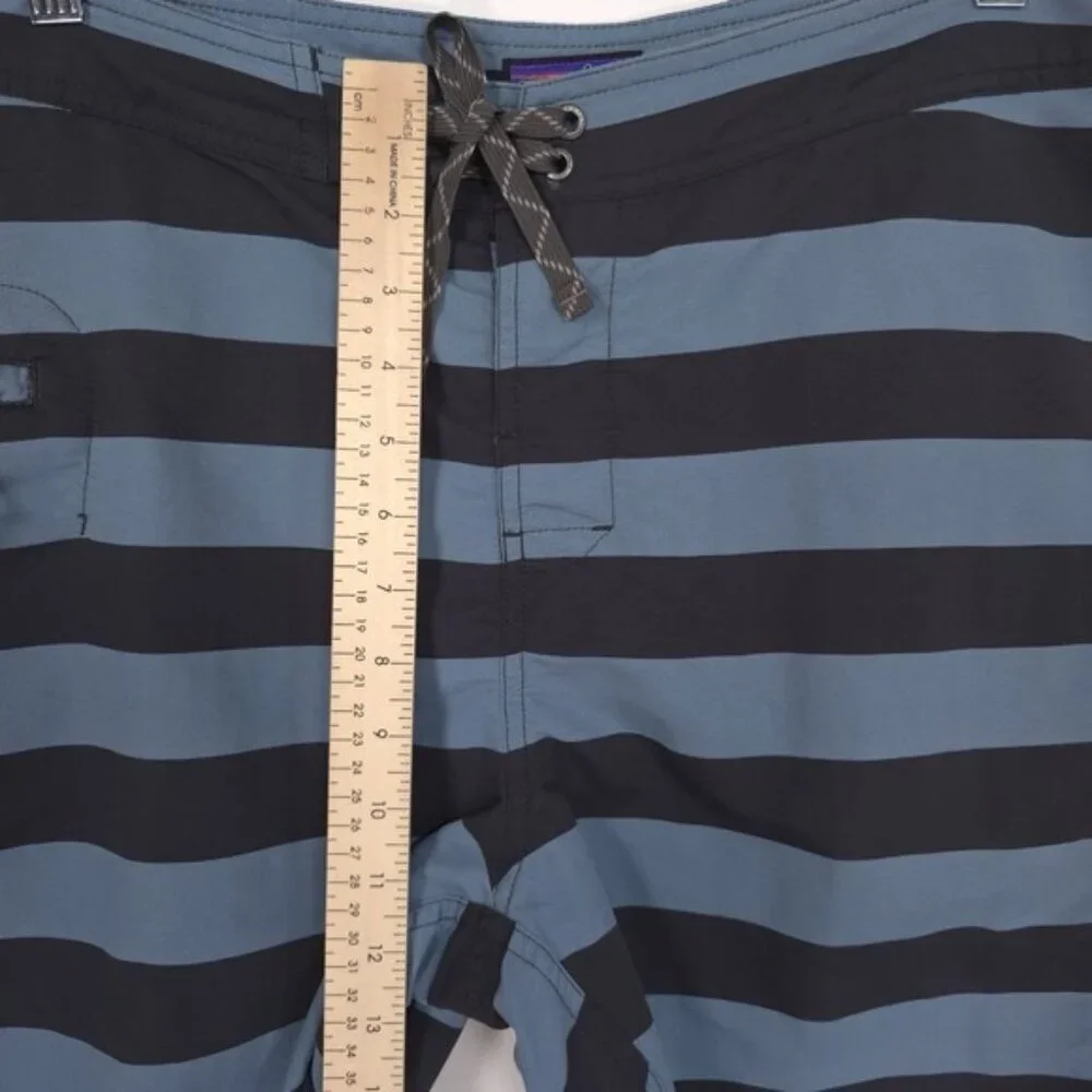 Patagonia Board Shorts 36 Swim Trunks Men's Blue Navy Stripe Zip Pocket‎ Unlined